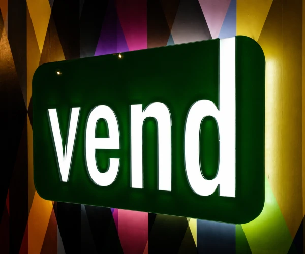 Vend iLluminted 1380 x 900